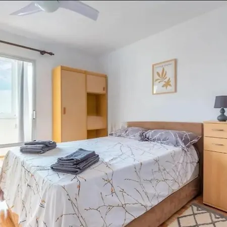 Torreblanca E&s Apartment